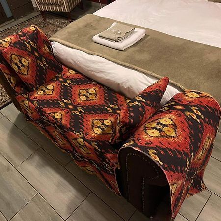 2 Op Terblanche Guesthouse Boksburg Eksteriør billede